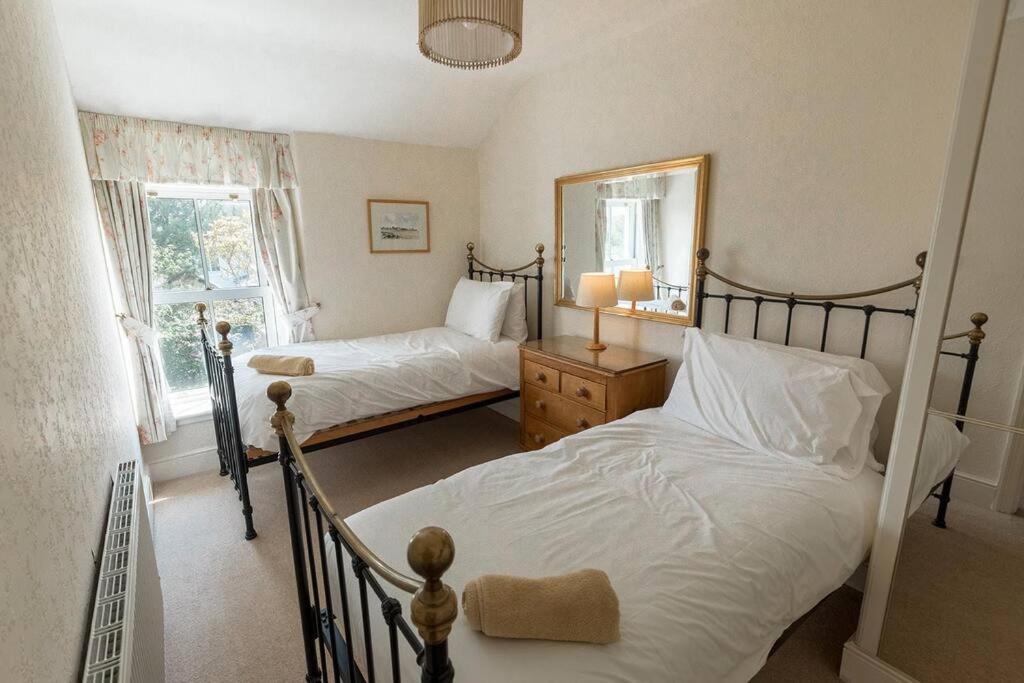 Fir Tree Cottage - Cosy 3 Bed Cottage In Penrhyn Bay With Beautiful Sea Views And Access To Snowdonia Rhôs-on-Sea Exterior foto