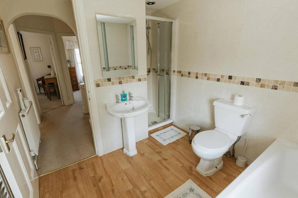Fir Tree Cottage - Cosy 3 Bed Cottage In Penrhyn Bay With Beautiful Sea Views And Access To Snowdonia Rhôs-on-Sea Exterior foto
